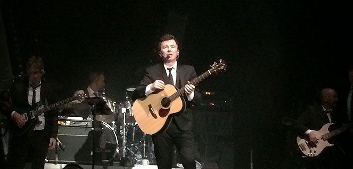 rick-astley-guitar