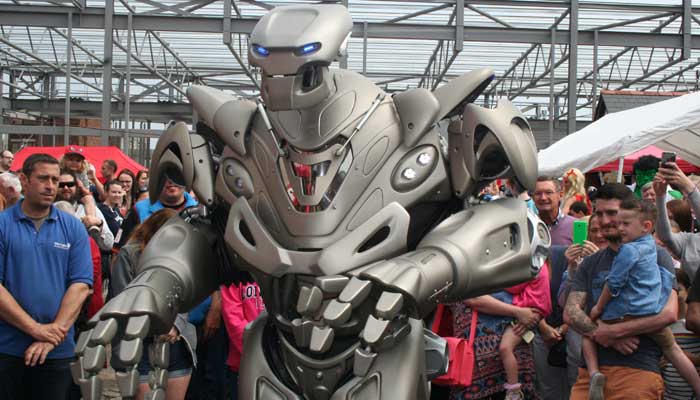 titan-the-robot2