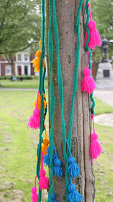 yarn bombing 2