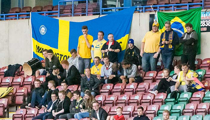 warrington-fans-widnes