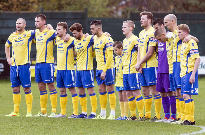 Players observe a minutes silence for remembrance weekend - Picture John Hopkins