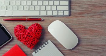 How to write an online dating profile headline