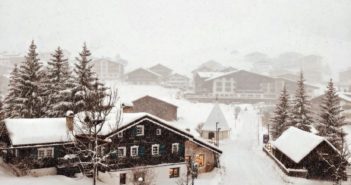 Entering Austria from the UK