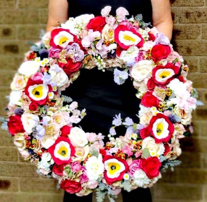 Warrington florist produces first ever Tudor Rose For Queen’s funeral