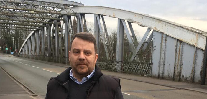 swing bridge