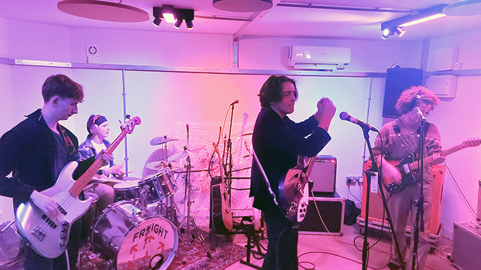 Freight band