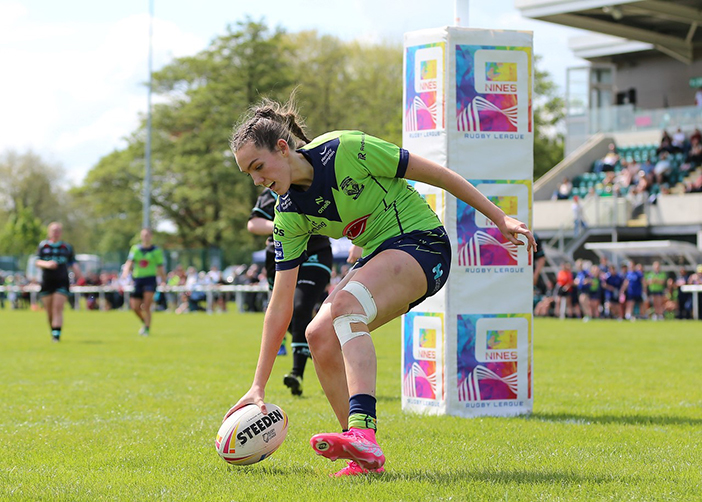 Nicole Barnett try against Widnes