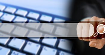 What Is the Difference Between CPQ and CLM?