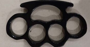 knuckle duster