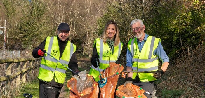 litter pickin g group