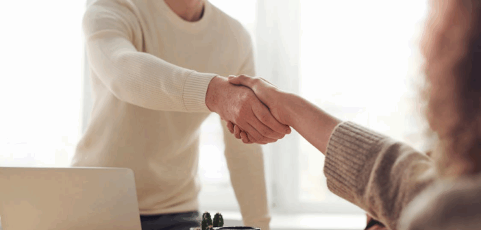 8 top tips for senior executives to avoid legal pitfalls in recruitment