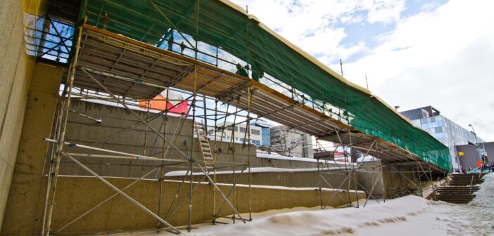 Construction hoarding